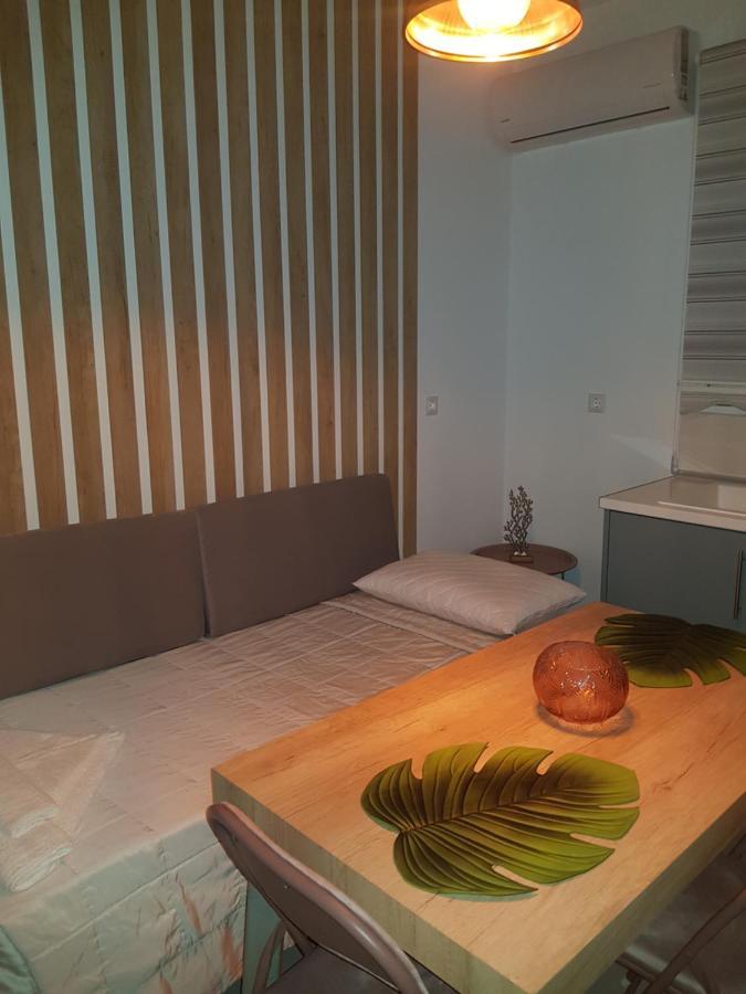 Galazia Thea Apartments Archangelos  Esterno foto